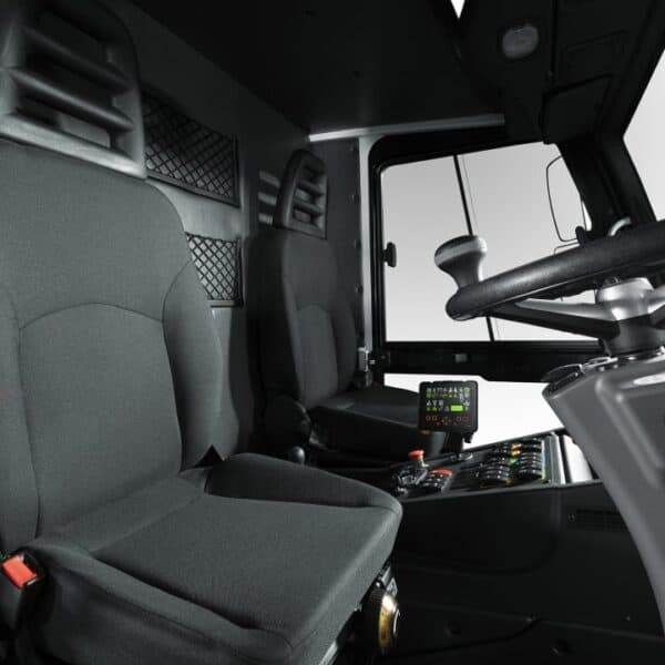 Straatveegmachine Dulevo D3 – 4m3 inhoud