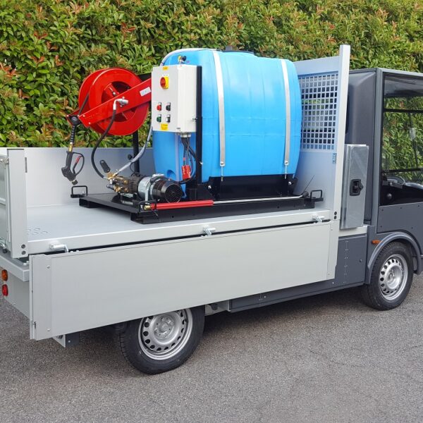 Elektrische hogedrukreiniger op e-truck