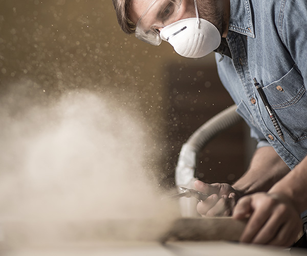 Werken in een stoffige omgeving waar veel fijnstof, kwartstof en ultra fijnstof aanwezig is.